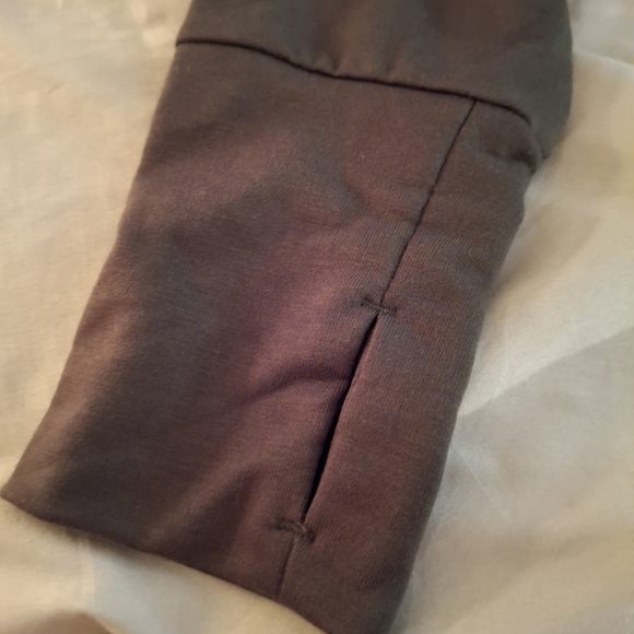 Active USA Women's Olive Green Long Sleeve Hoodie Top - Picture 5 of 7